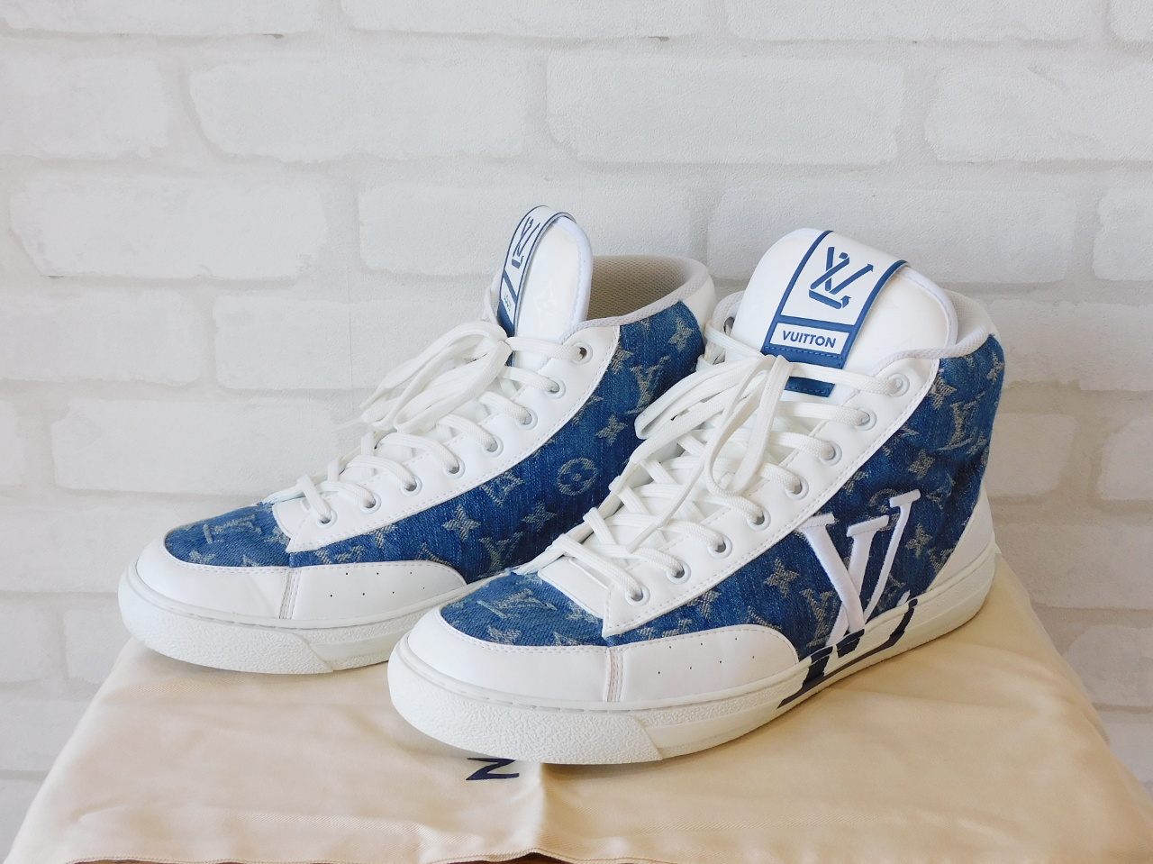 ルイヴィトン チャーリー・ライン スニーカー｜郡山のまじめな買取専門