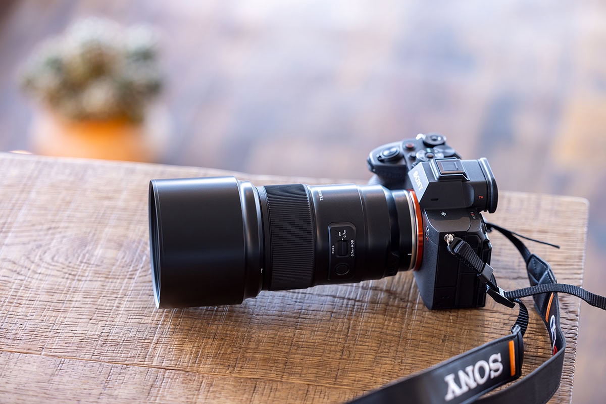 90mm Medium Telephoto Macro Lens for Sony & Nikon