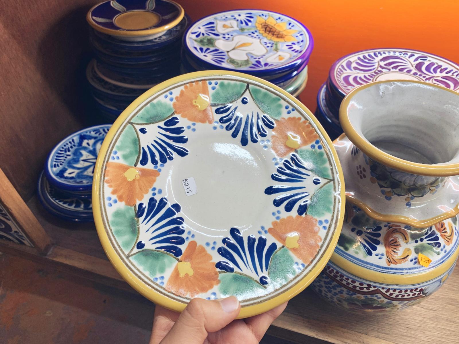 メキシコ焼き物旅】シックなデザインが魅力。プエブラのタラベラ焼き