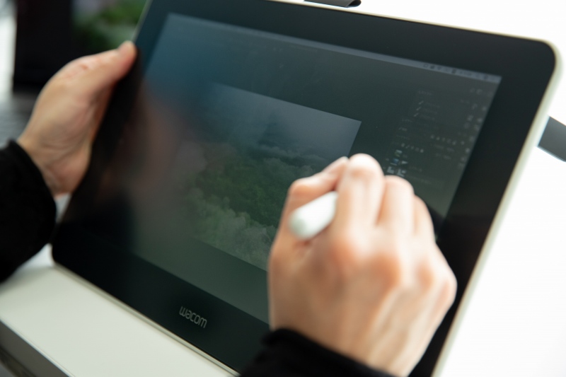 クリエイティブ制作のスタートアップツールに！フォトレタッチにも