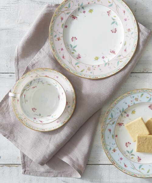 花更紗 21cmプレートペア(色変り) | ノリタケ食器公式オンラインショップ