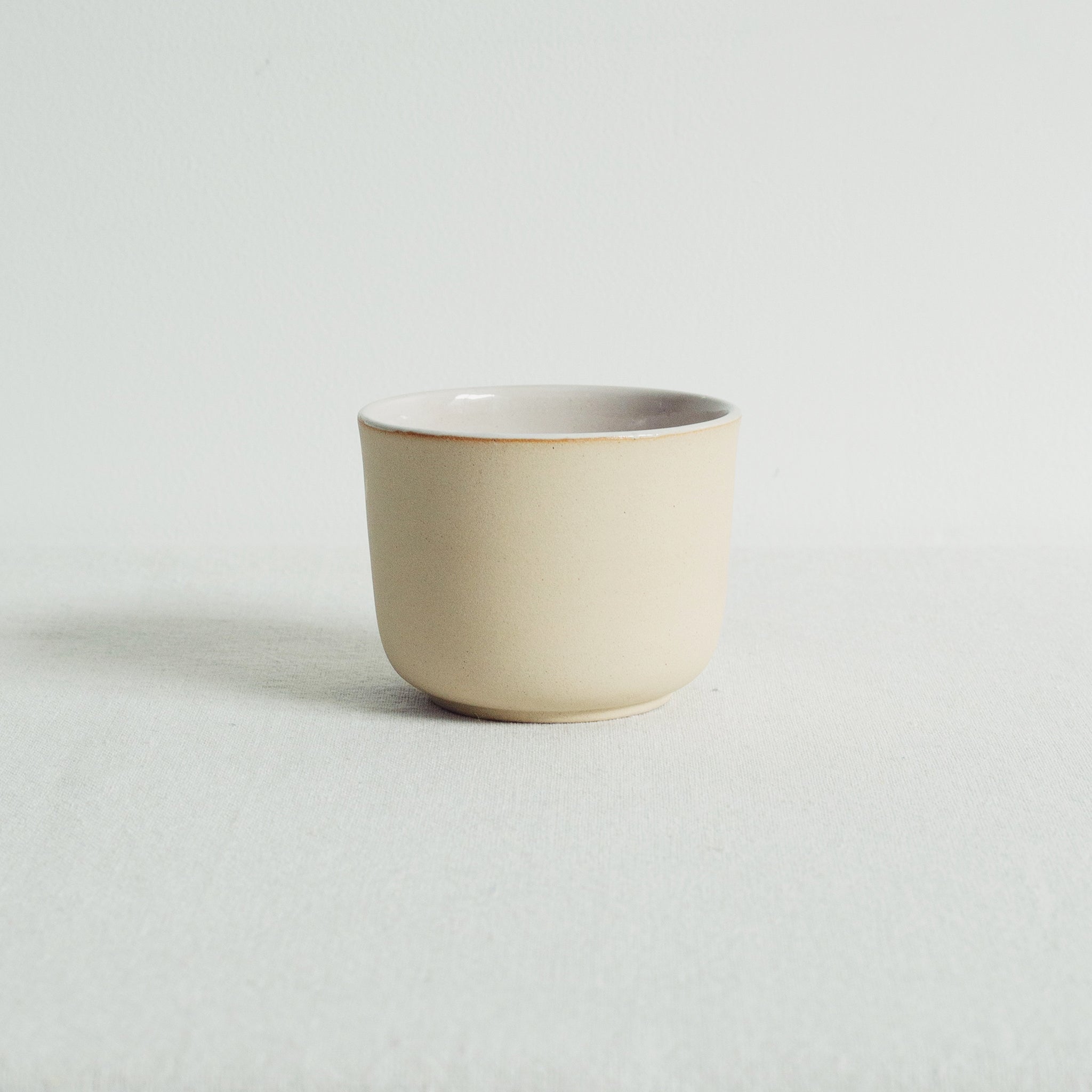 湯呑み（cray）土の温かみを感じる鹿児島の陶器工房ONE KILNの