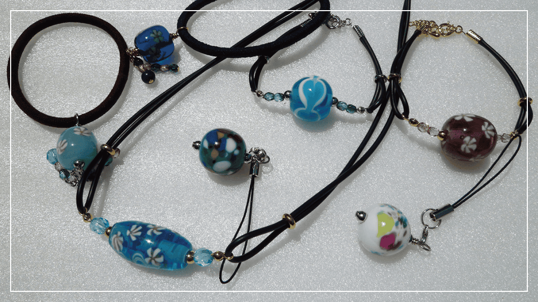 トンボ玉工芸館 - 伊豆高原体験村