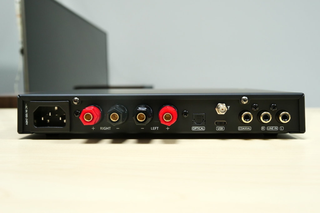 S.M.S.L AL200 レビュー】MacやiPadでピュアオーディオ！USB-Cや