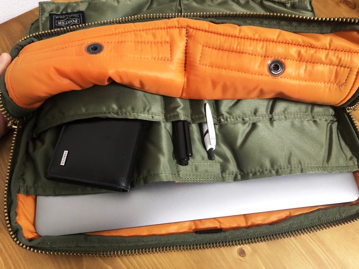 PORTERタンカードキュメントケースはクラッチバッグやパソコンバッグ