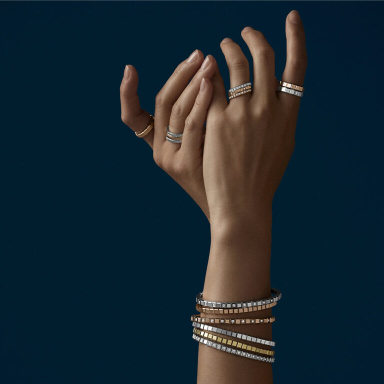 ショパール〉アイスキューブ ミディアム リング | 宝飾時計専門店