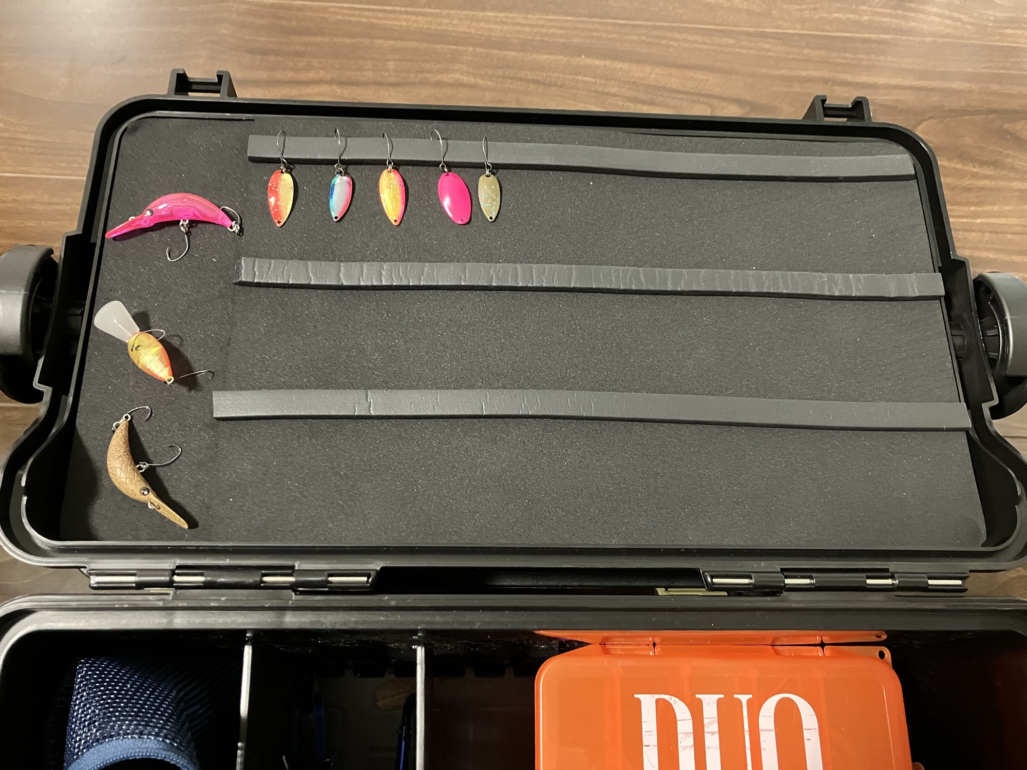 エリアトラウトの手返しアップ！タックルボックスの内蓋を自作改造