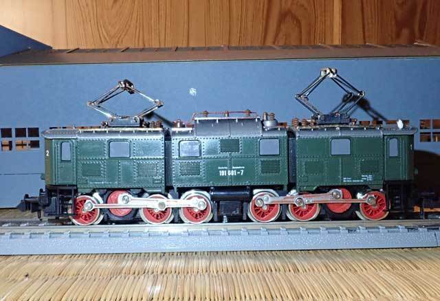 今年最初のHOゲージ・ROCOのBR191電気機関車: 光山市交通局のブログです