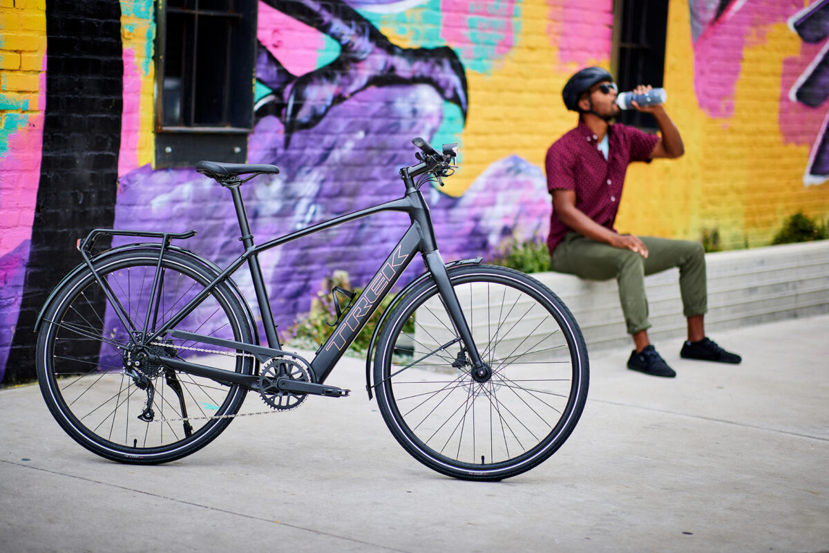 トレック FX + 2｜シンプル・軽量・充実装備の電動アシストクロス