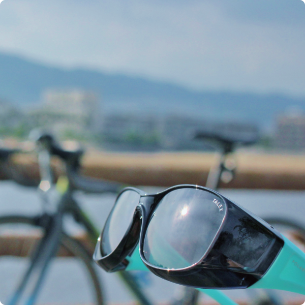 ロードバイクを楽しみたい方のマストアイテム | | 偏光レンズ・偏光