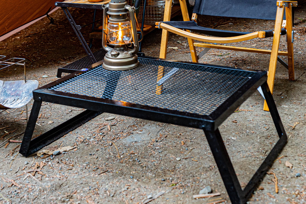 レビュー】キャンプマニアのグリルスタンドMは使い勝手抜群のアイアン