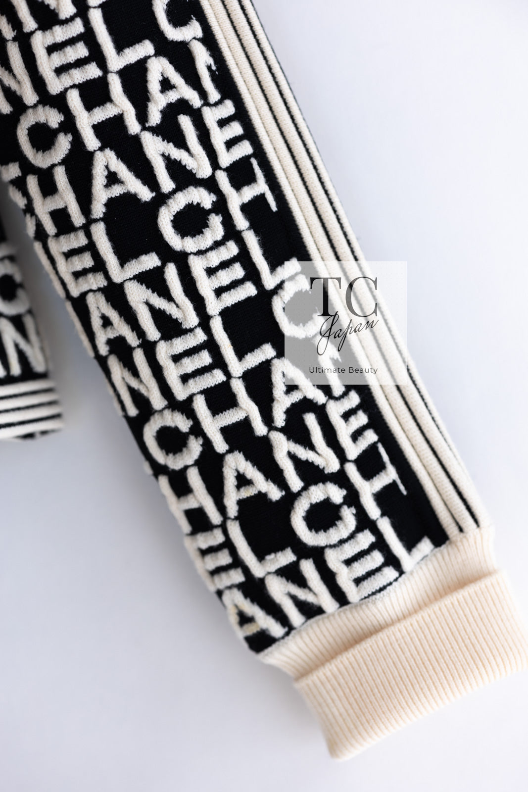 シャネル セーター CHANEL ブラック アイボリー ロゴ ニット トップス