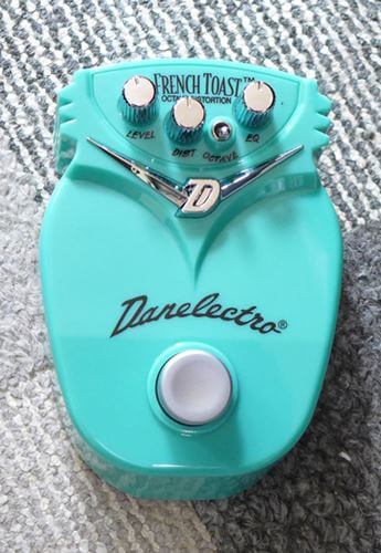 ファズの名機がこの価格で！DANELECTRO French Toast DJ-13レビュー