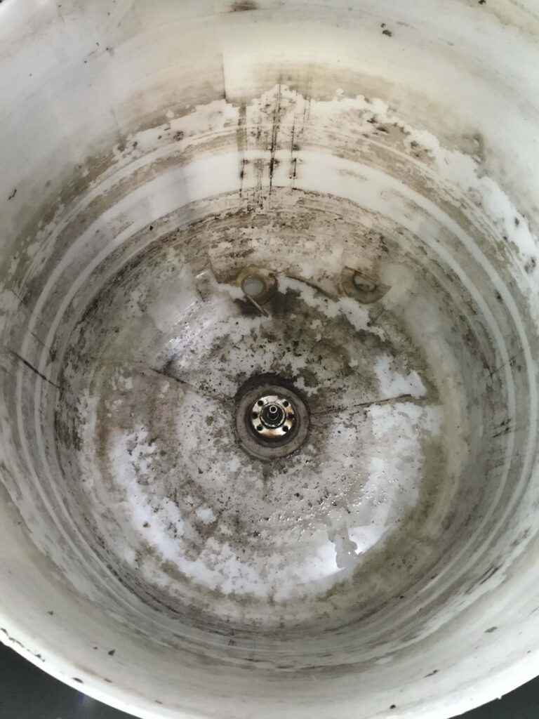 東芝製洗濯機ザブーンAW-8DH1の分解クリーニング - 天佑ハウス