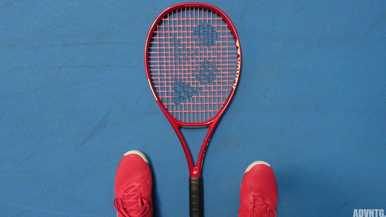 ヨネックス・ブイコア98(2026)は推進力が強くなって球威が出る！YONEX