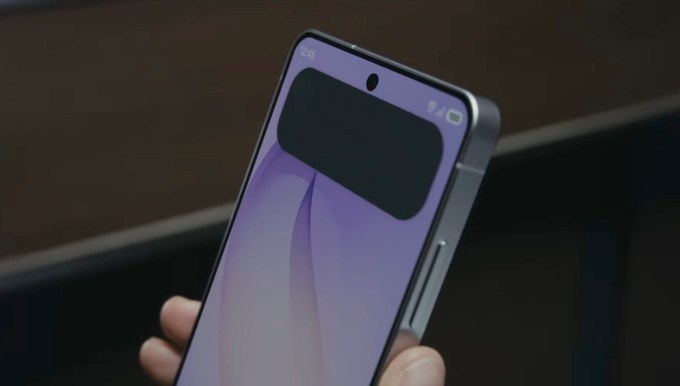 Panasonic to roll out full HD camcorder with 240GB HDD | TechCrunch