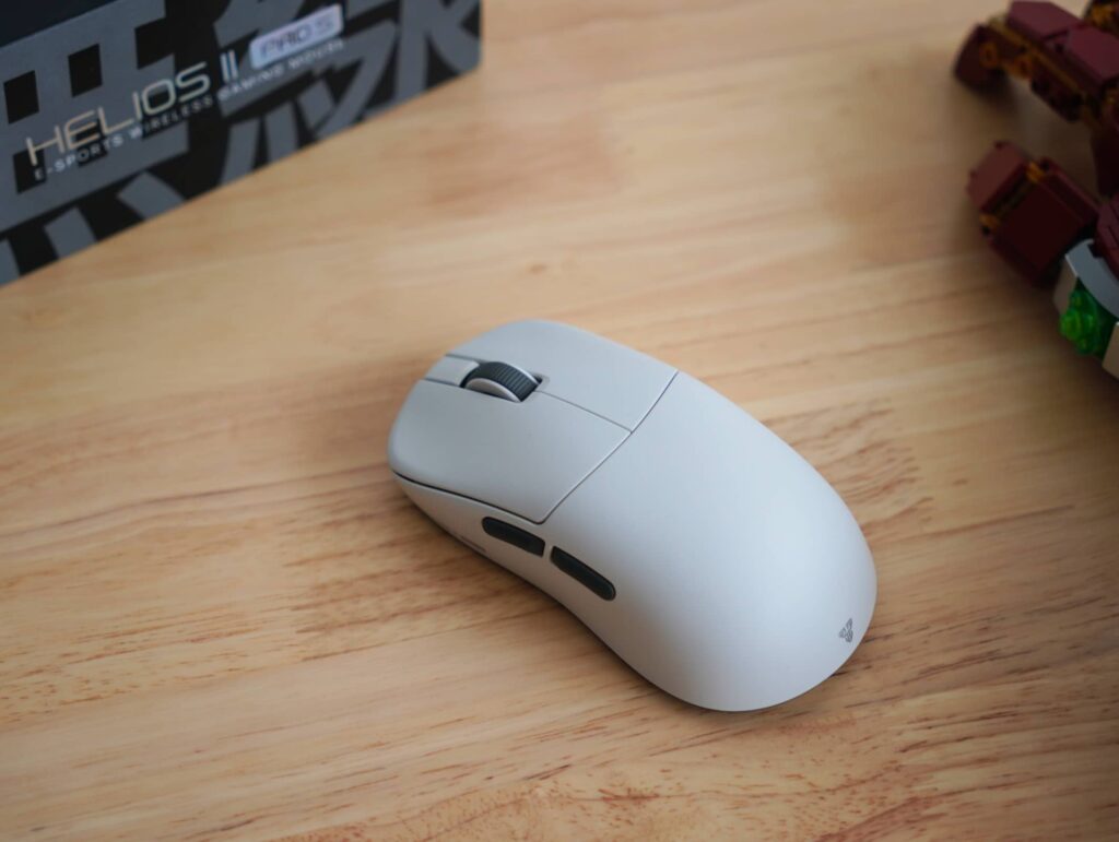 Review: Fantech Helios II Pro S XD3V3 – Wireless Gaming Mouse
