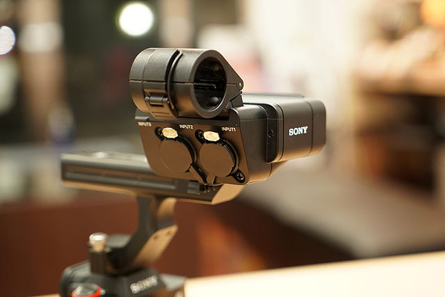 FX30』や『FX3』に使える業務用XLRマイク『ECM-XM1』レポート - ソニー