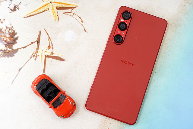 Xperiaでスカーレットモデルが買えるのは今が最後かも！？ - ソニーの