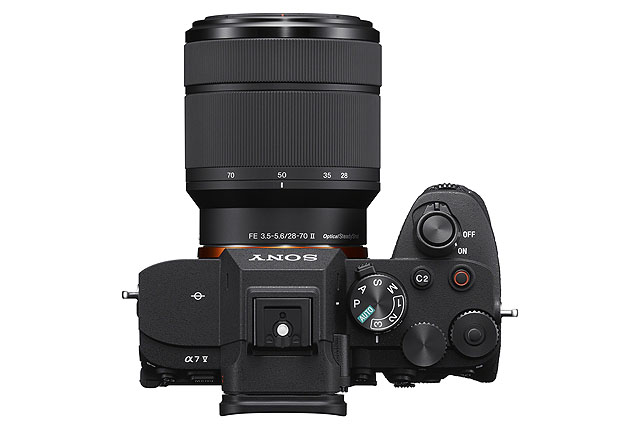 軽い・速い・安いを実現したα7 V対応の小型軽量 標準ズームレンズ