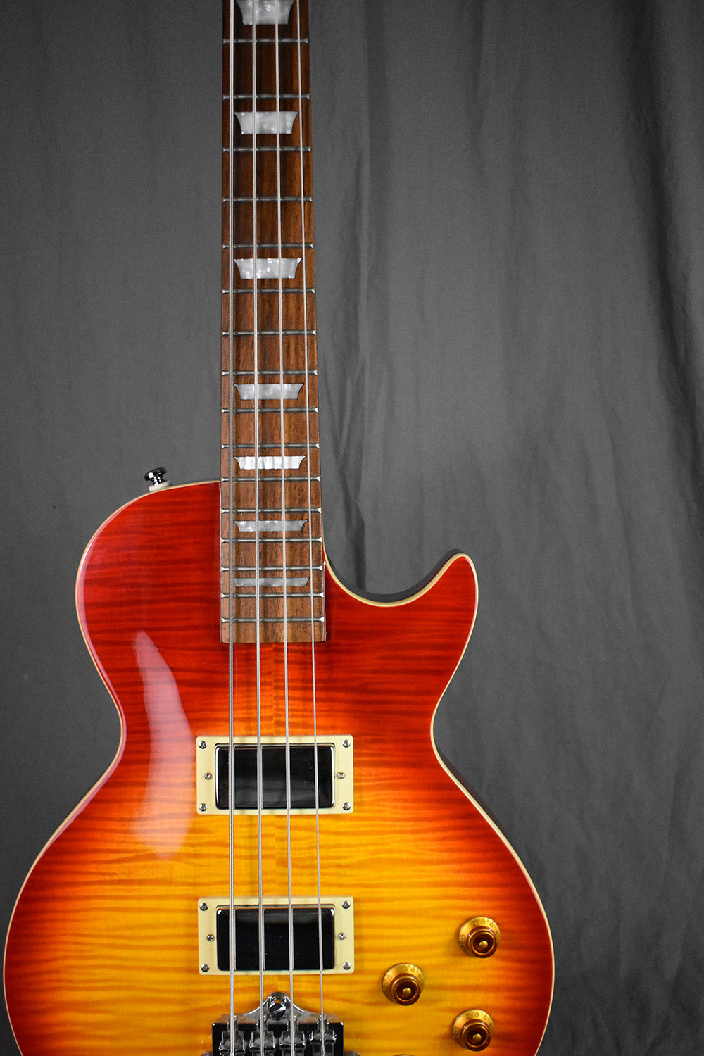 2004 Epiphone Les Paul Standard Bass – Telluride Music Co.