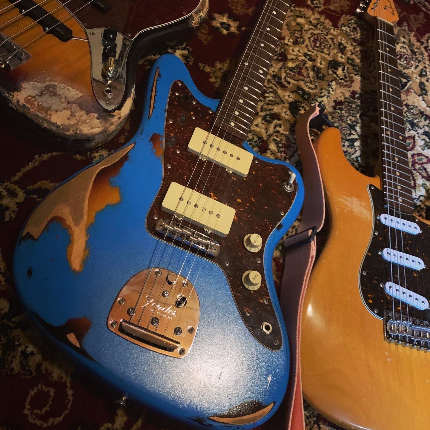 ジャズマスターをDIYリフィニッシュ！レリック、マルチレイヤーに挑戦