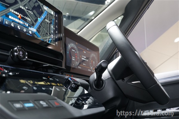 どっちが良い？新型セレナの純正ナビとディーラーオプションナビの違い