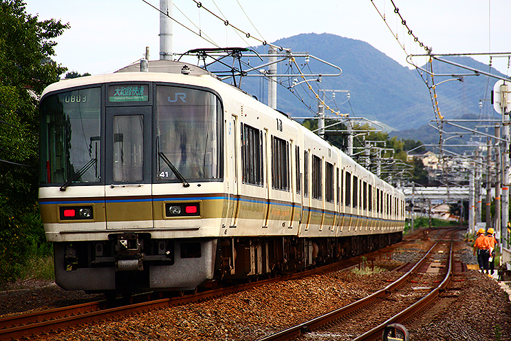大和路快速221系がすべて8両化、大阪環状線内が8両で統一 わかりやすい