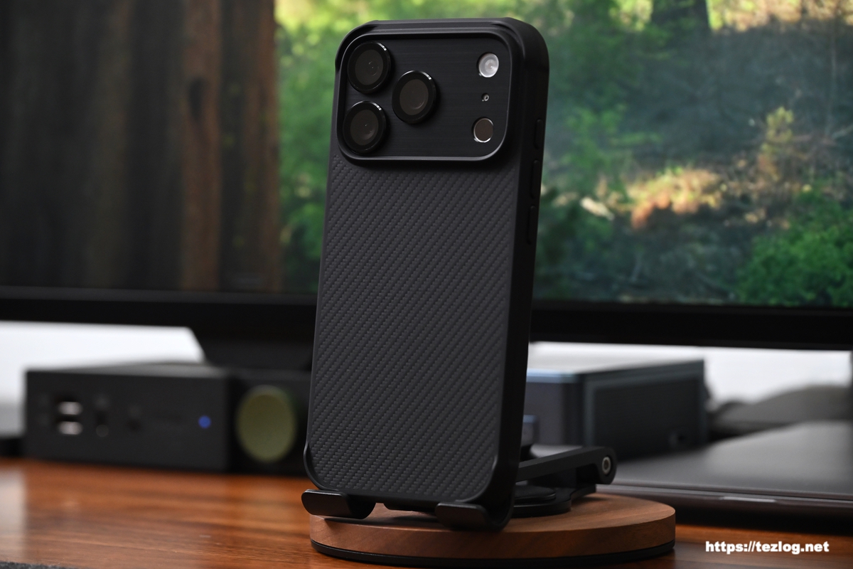 PITAKA ProGuardケース レビュー。タフなデザインもかっこいい