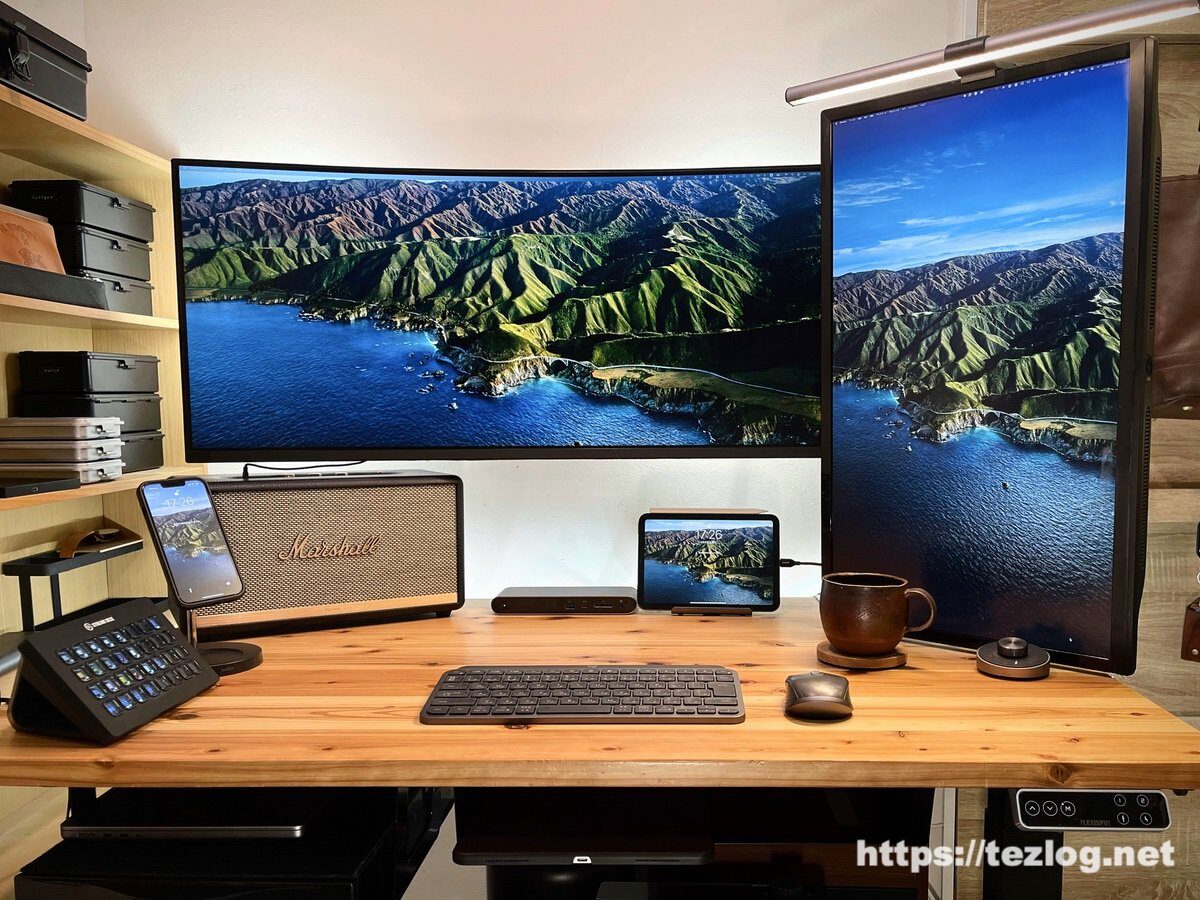 デスクツアー】ガジェット・モノ ブロガー のMac・デュアルモニター