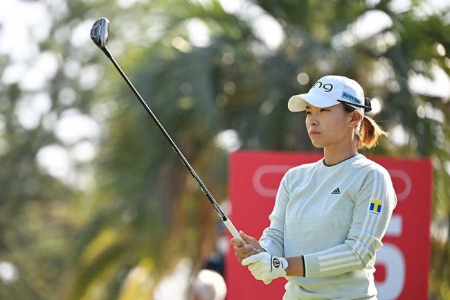 渋野日向子17位後退で