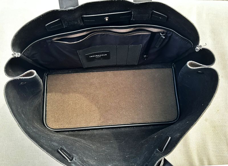 Troubadour Goods Featherweight Tote bag review - The Gadgeteer