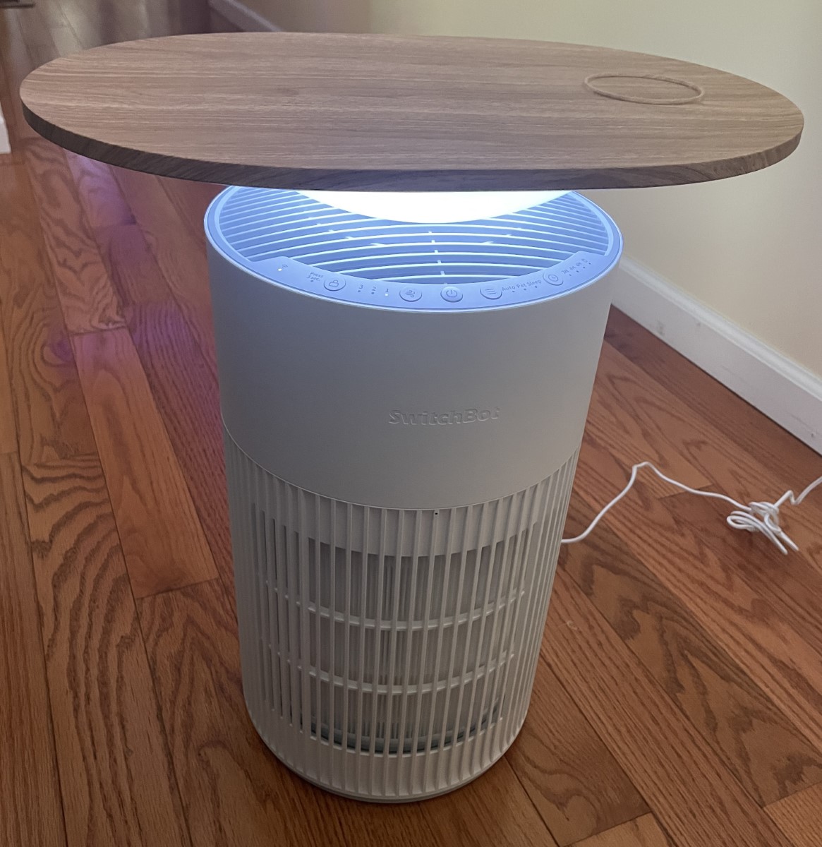 SwitchBot Air Cleaner Table review – Capable, clean, charger
