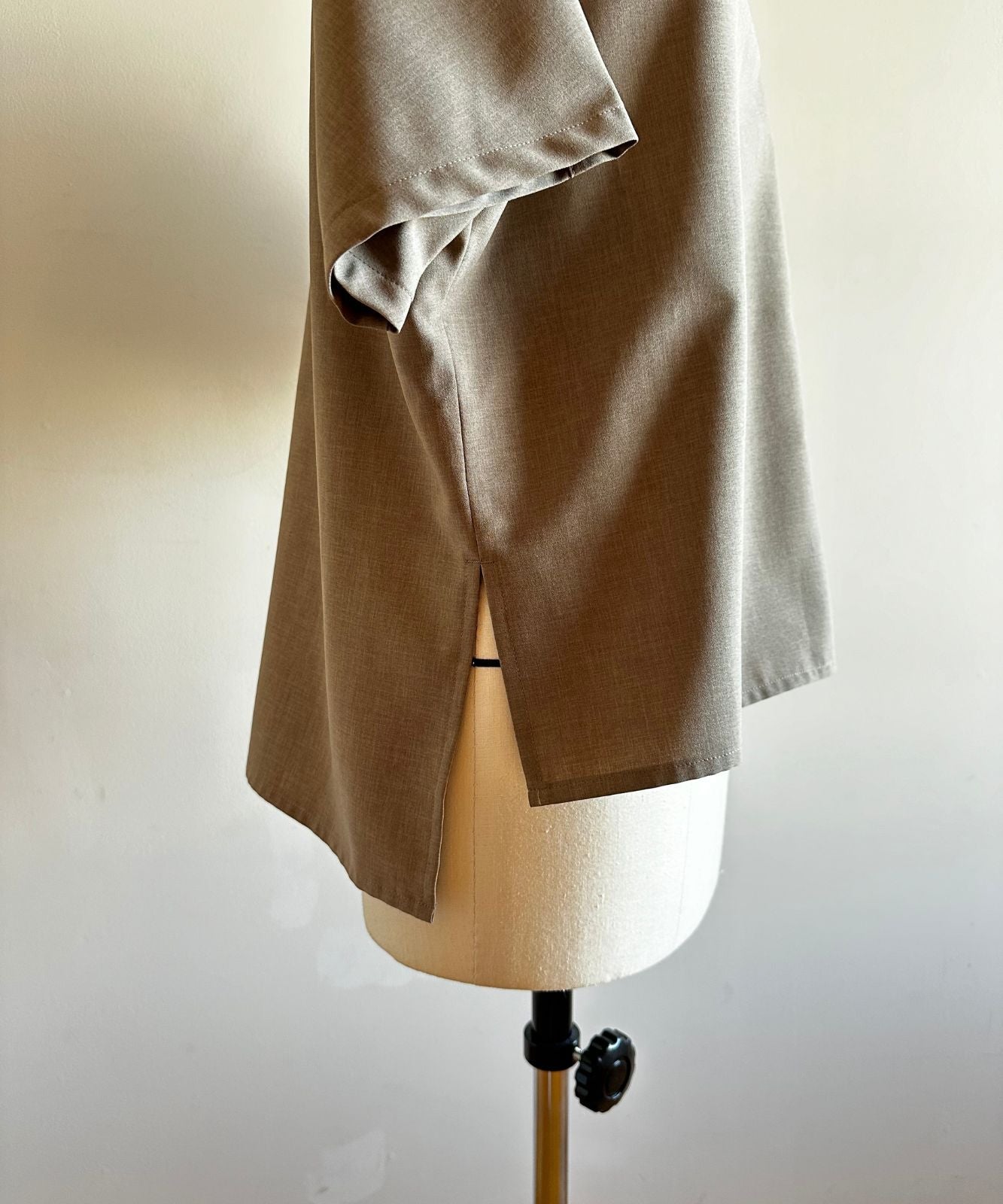 ≪通常販売≫high neck primitive flap blouse（ハイネック