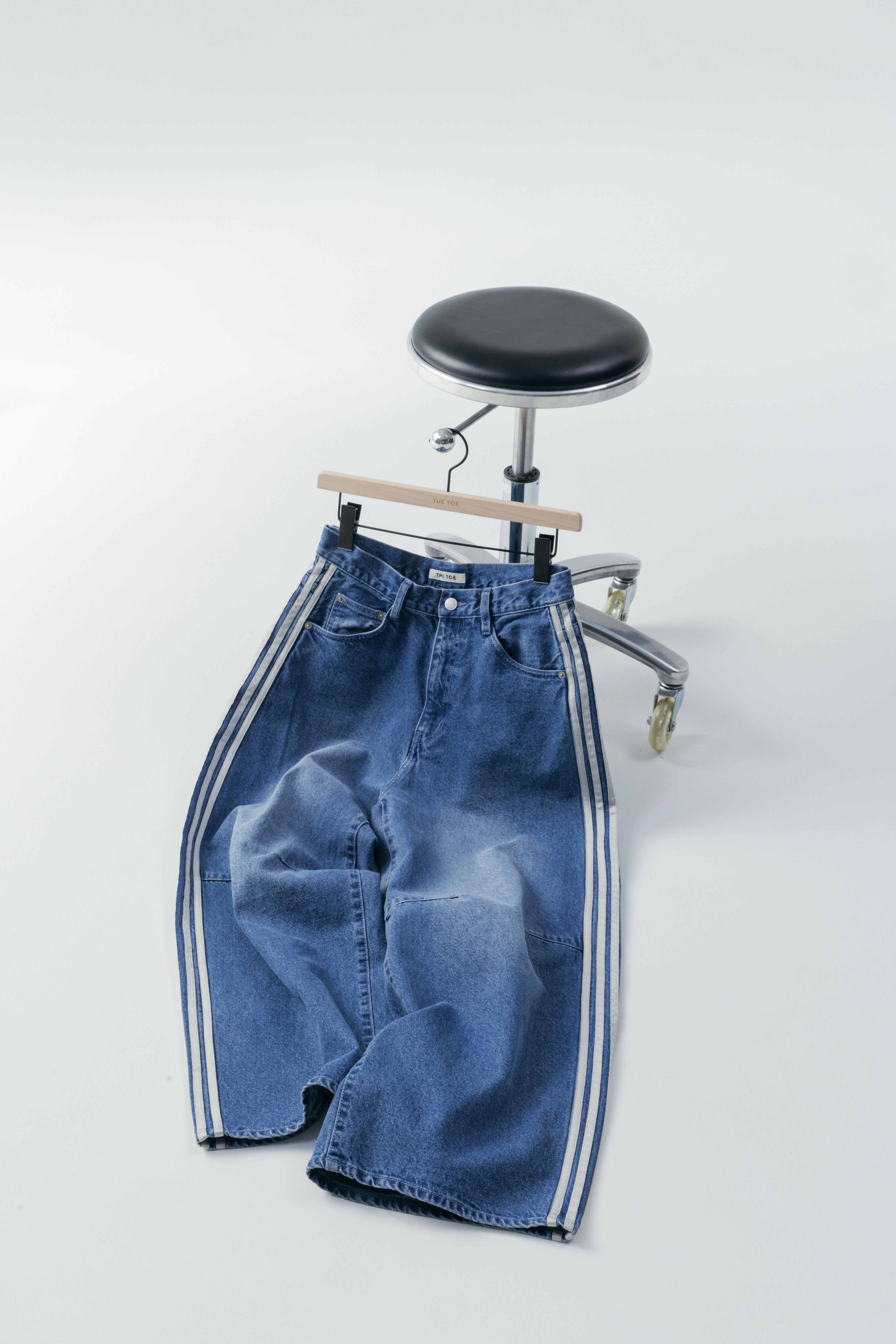 Emirates Track Denim Pants – THE TOÉ