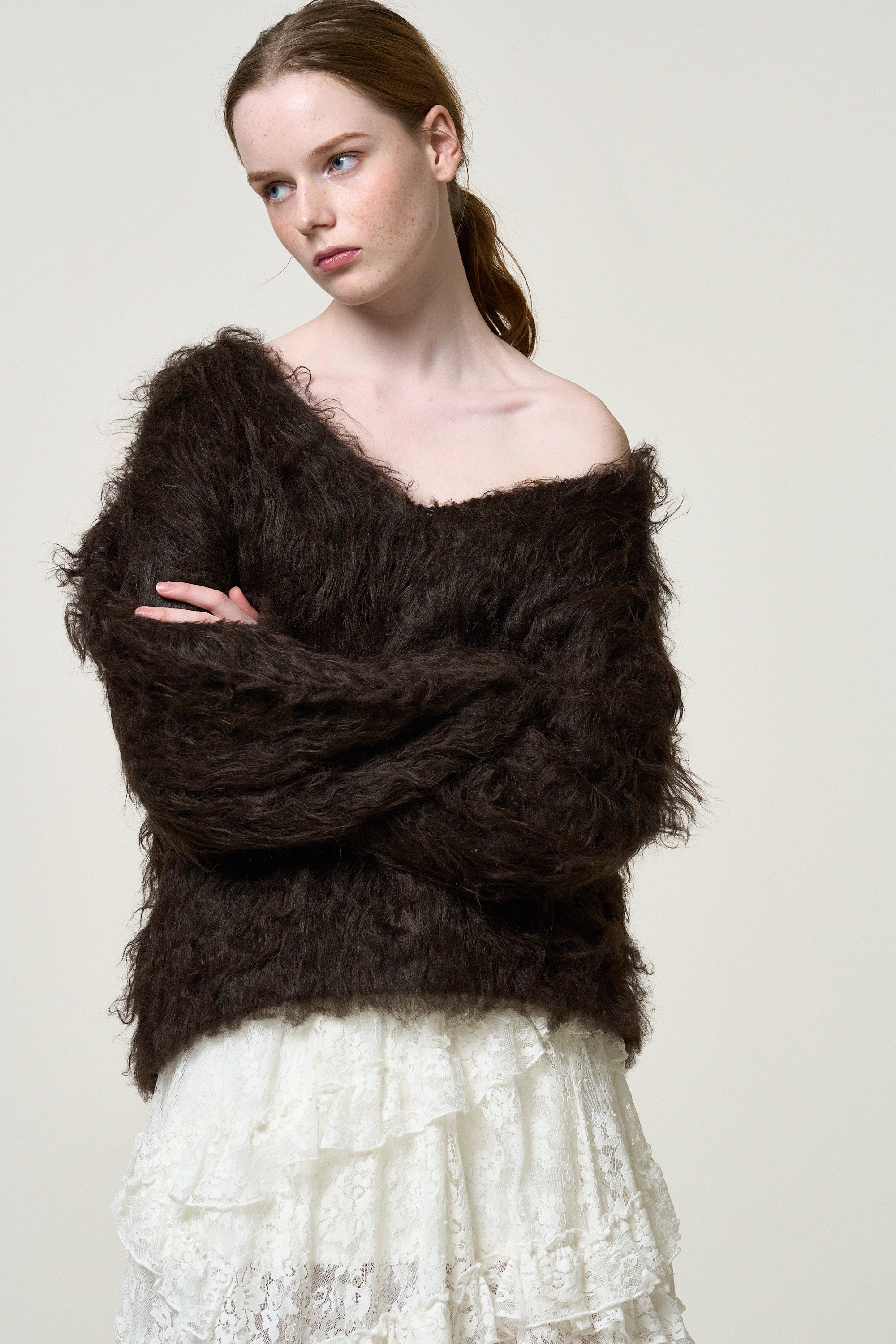 Pigalle shaggy Vneck knit – THE TOÉ