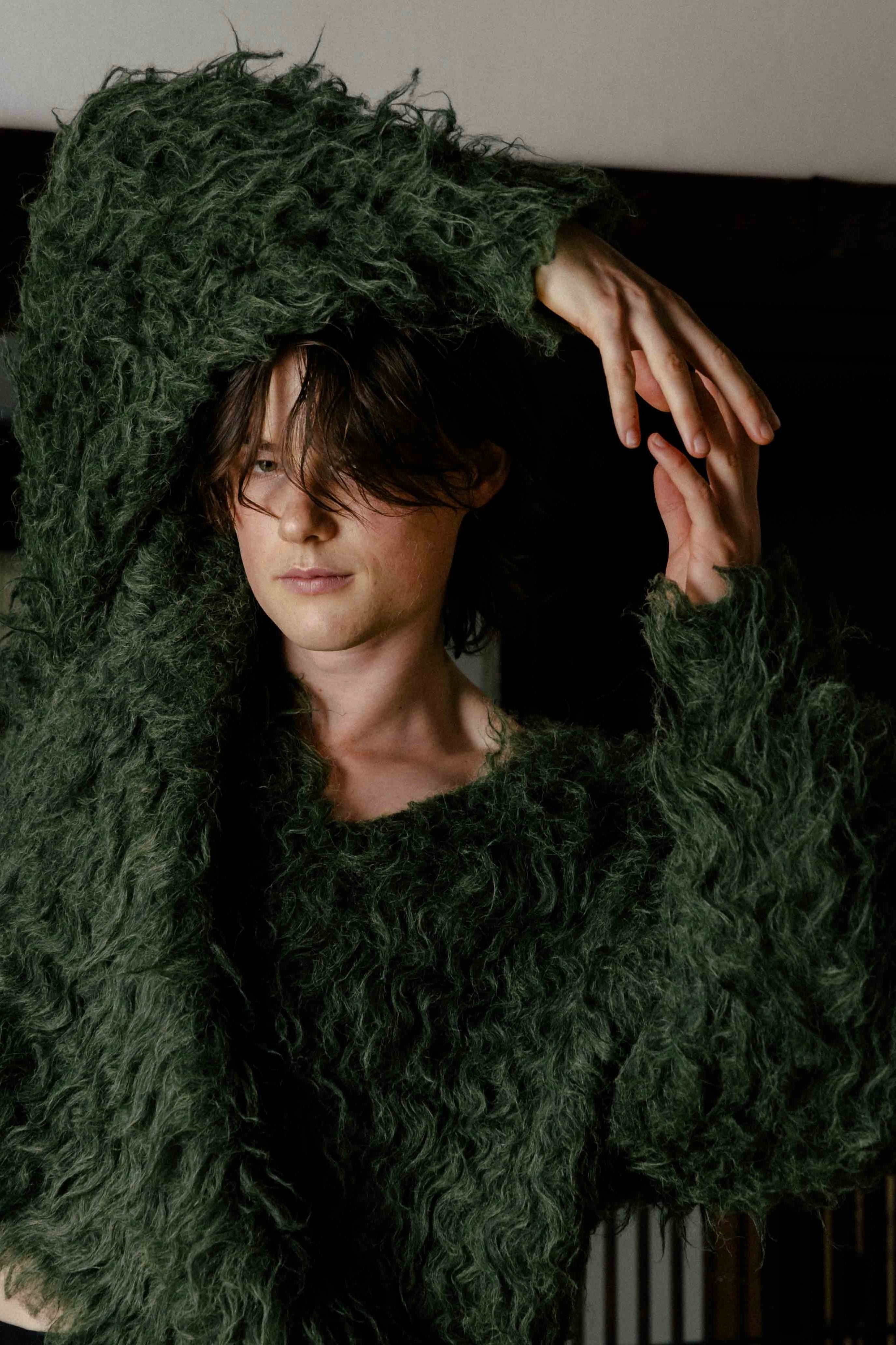 Pigalle shaggy Vneck knit – THE TOÉ