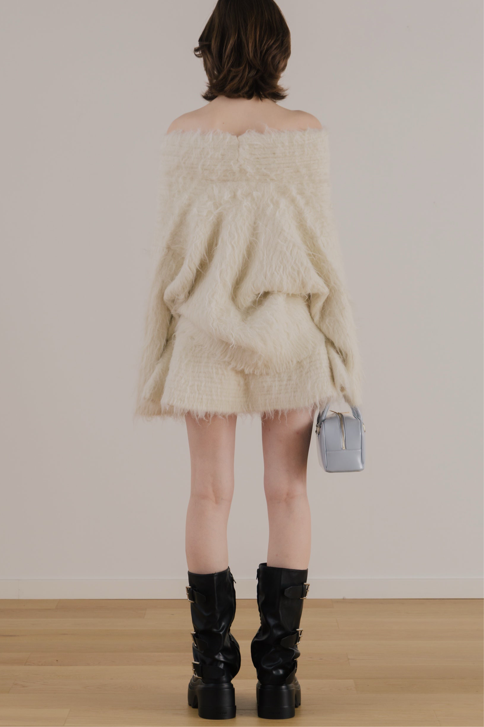 Friedrich Off-shoulder Sweater – THE TOÉ