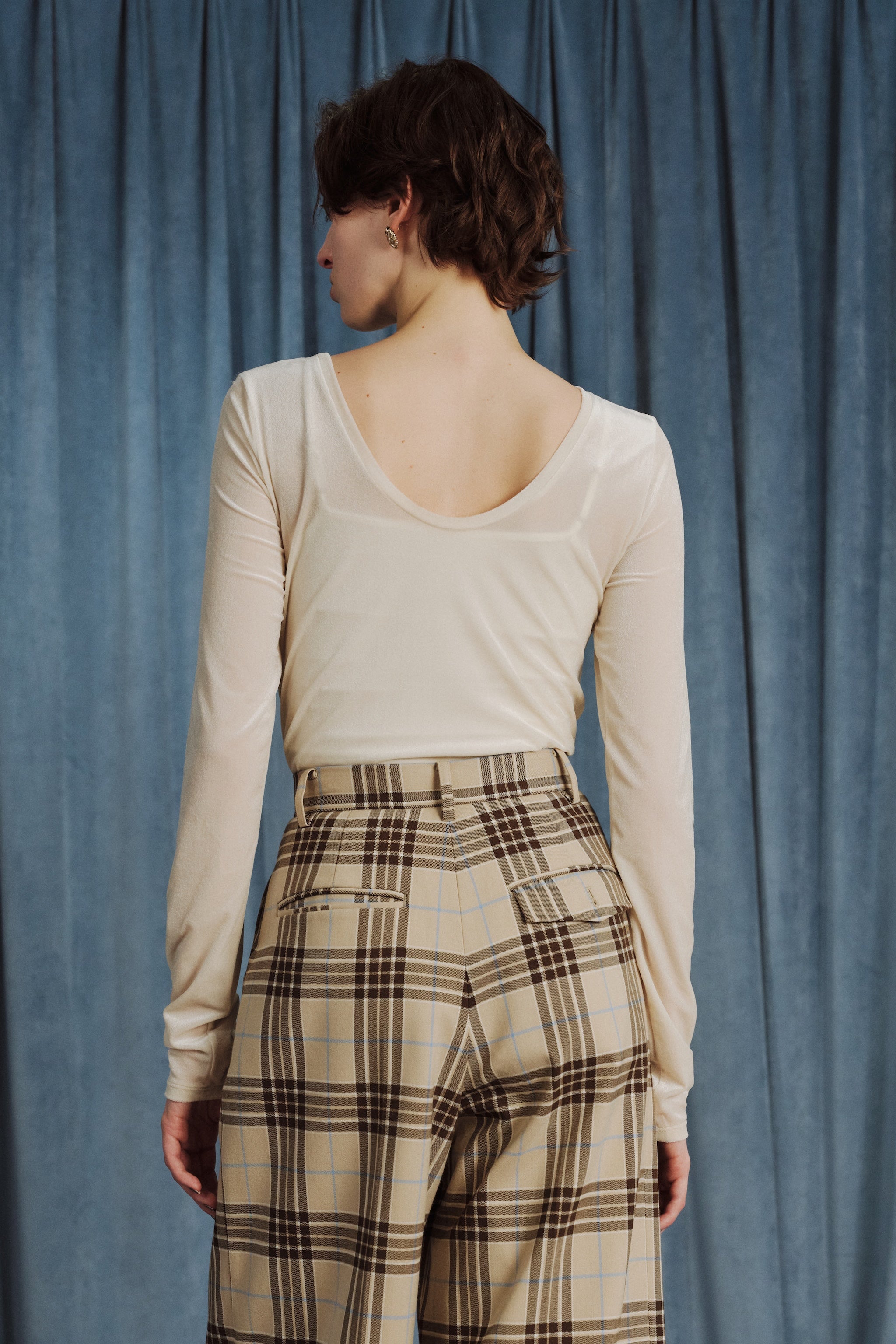 Aphrodite Velour Tops – THE TOÉ