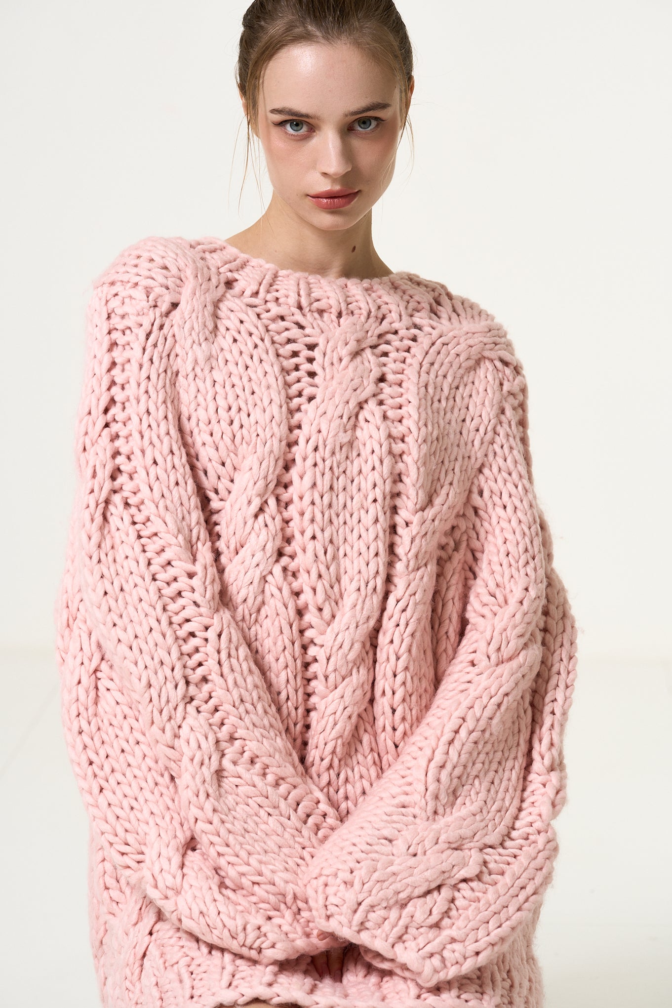 Bromley Handmade Knit – THE TOÉ