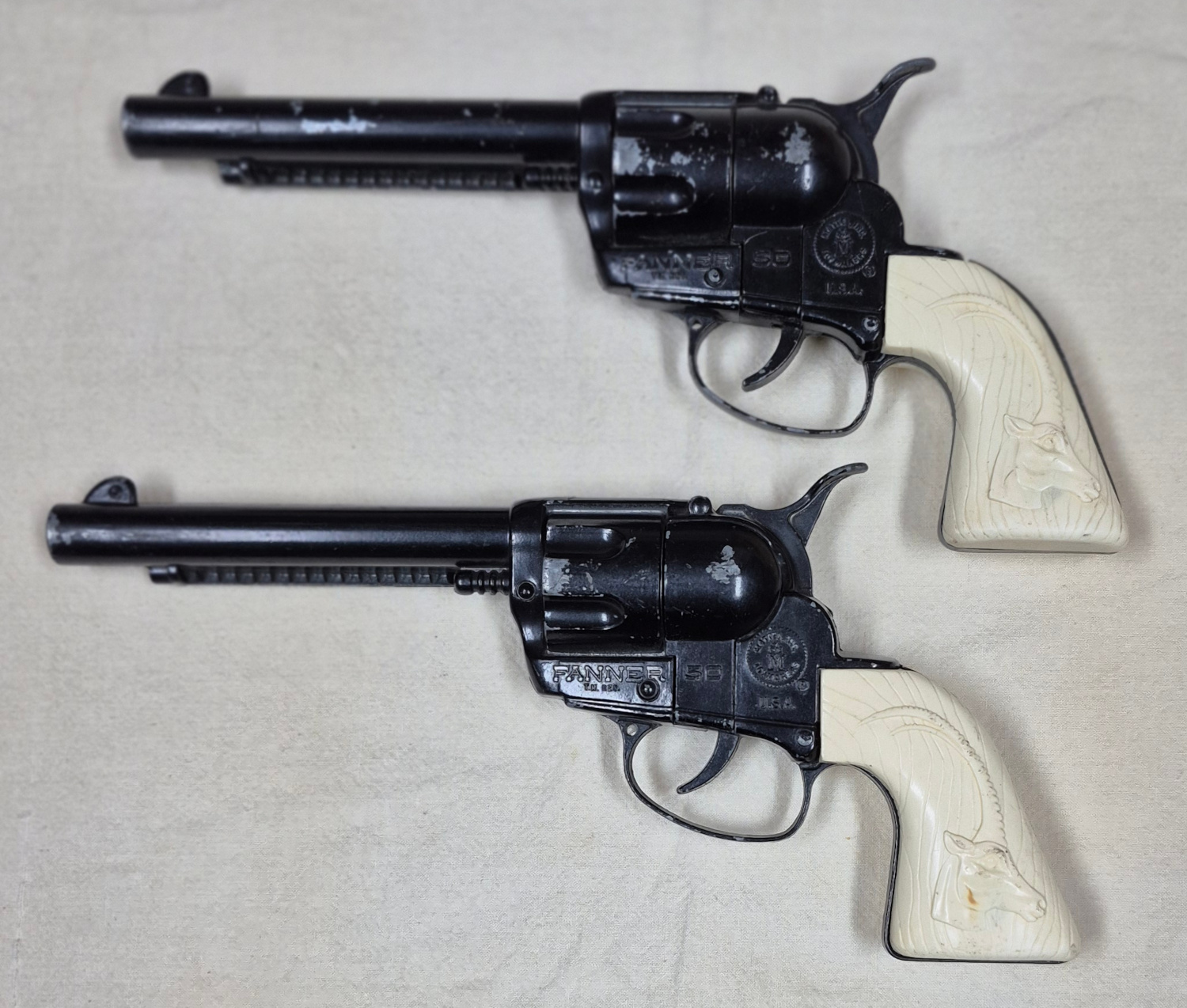 1962 Mattel Fanner 50 Cowboy in Africa Twin Cap Pistol Set with
