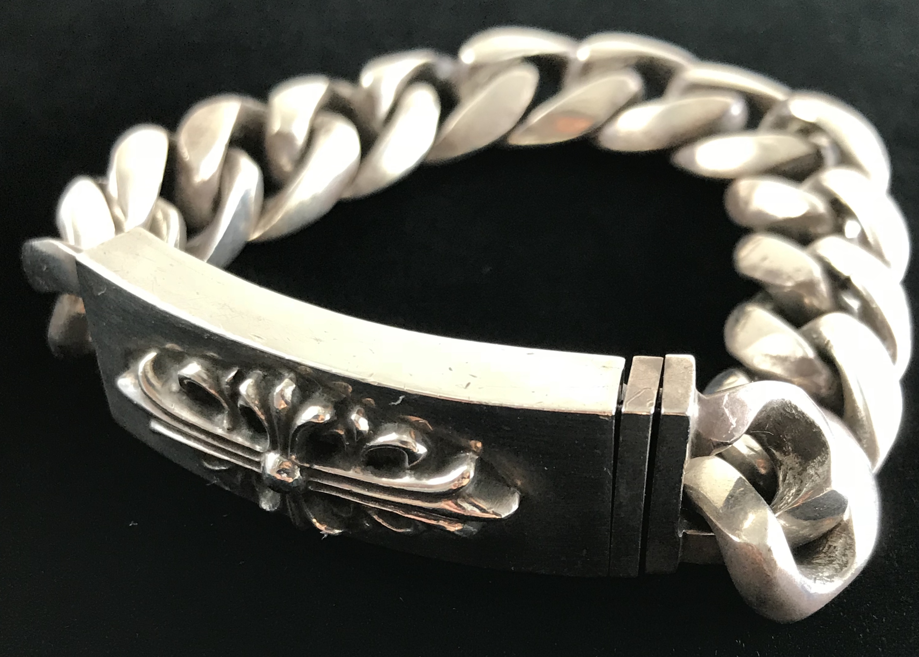 フローラルクロスIDブレスレット現行&old比較ブログ!～28日追記有