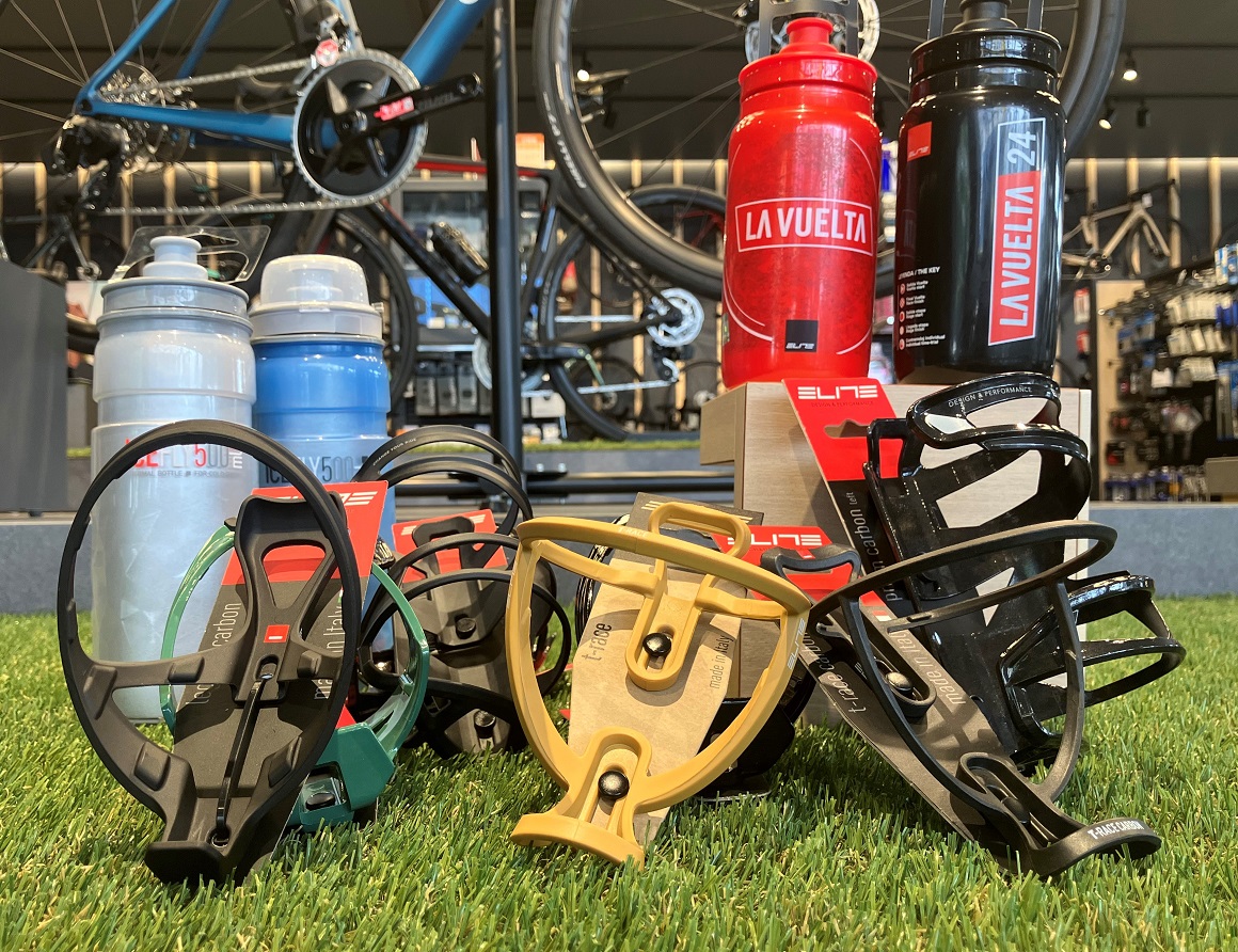 プロが愛用する品質 ELITE(エリート)のボトルケージで暑い夏の