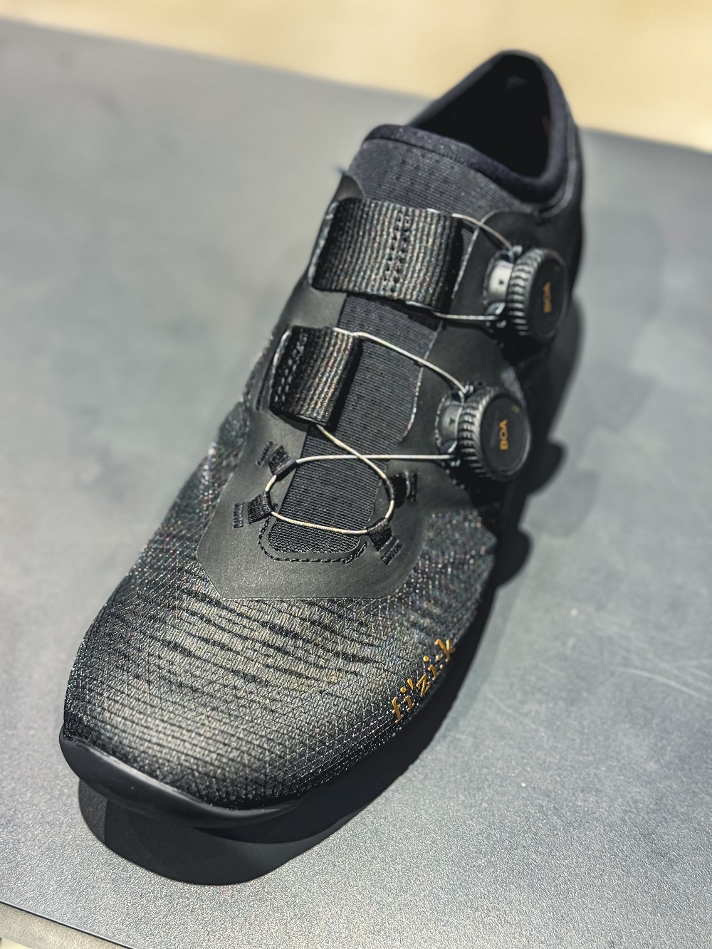 VENTO VEGA CARBON fi'zi:k(フィジーク)の全てが凝縮した新しい