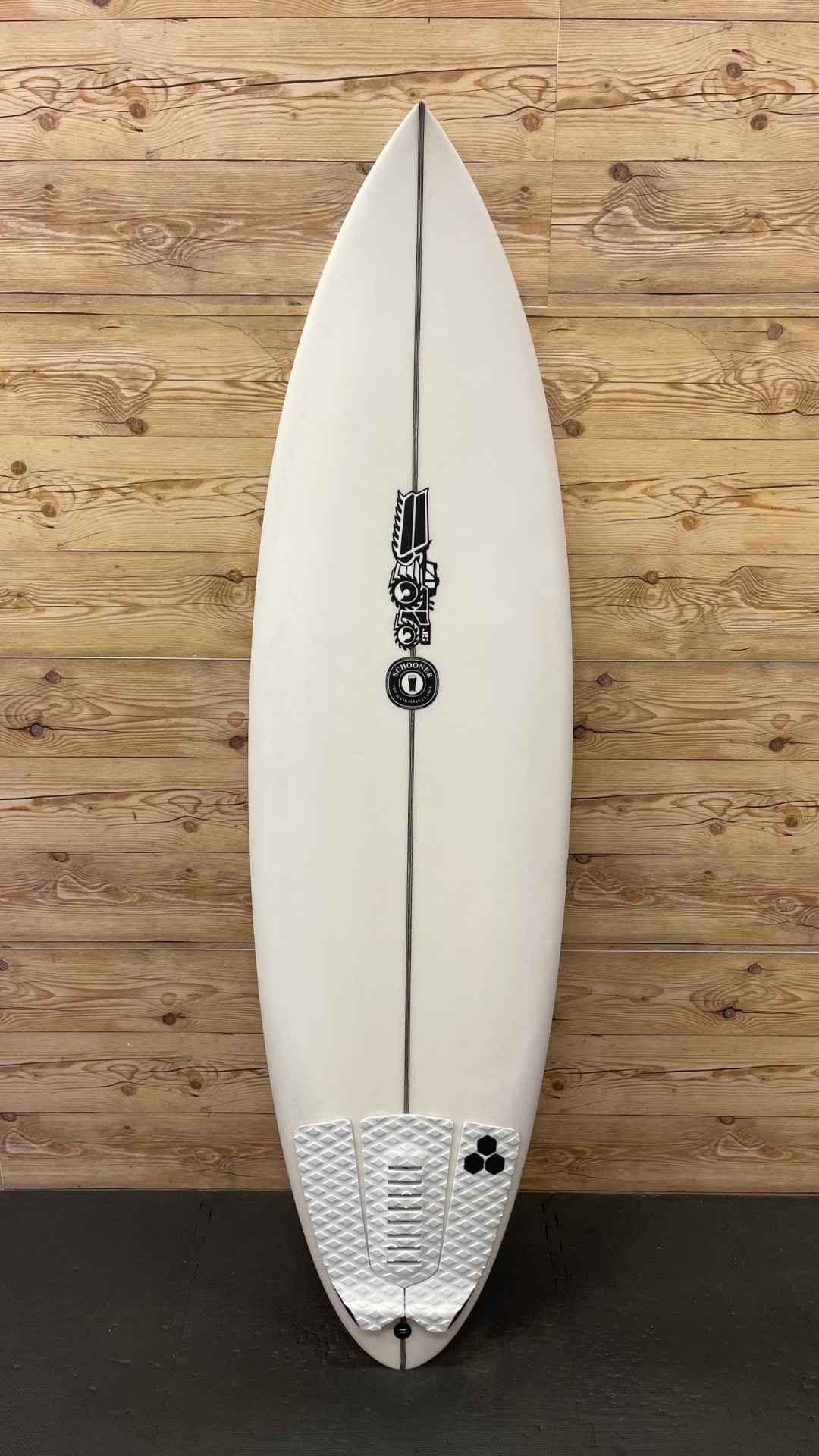 Surf Used Shortboards: JS Industries Schooner 5'10