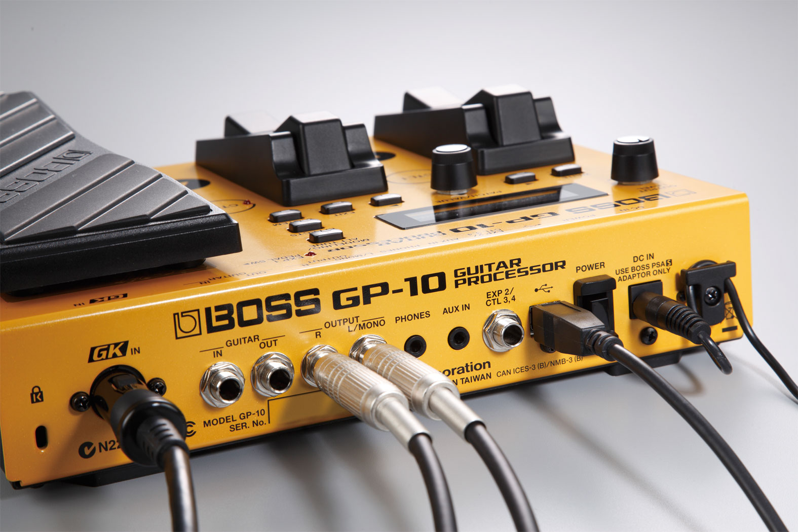 Boss GP-10 with GK-3 Pickup - The Guitar Store