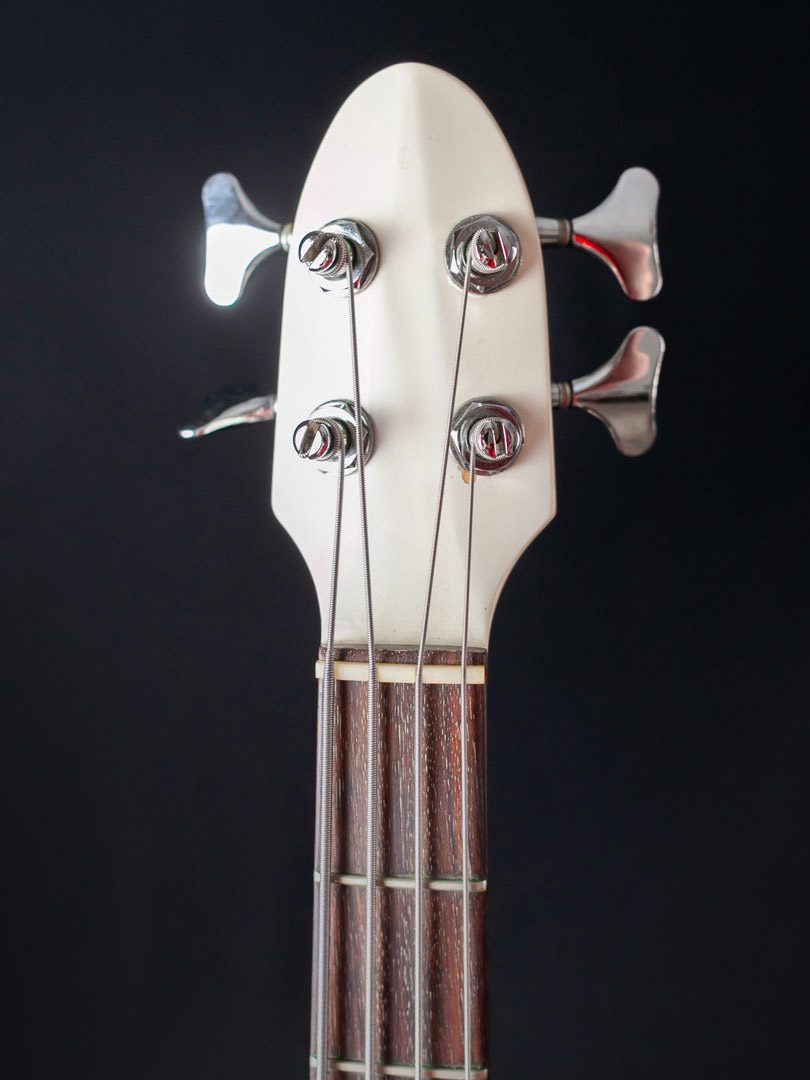 Yamaha Motion B MB-III Bass Guitar | The Local Pickup