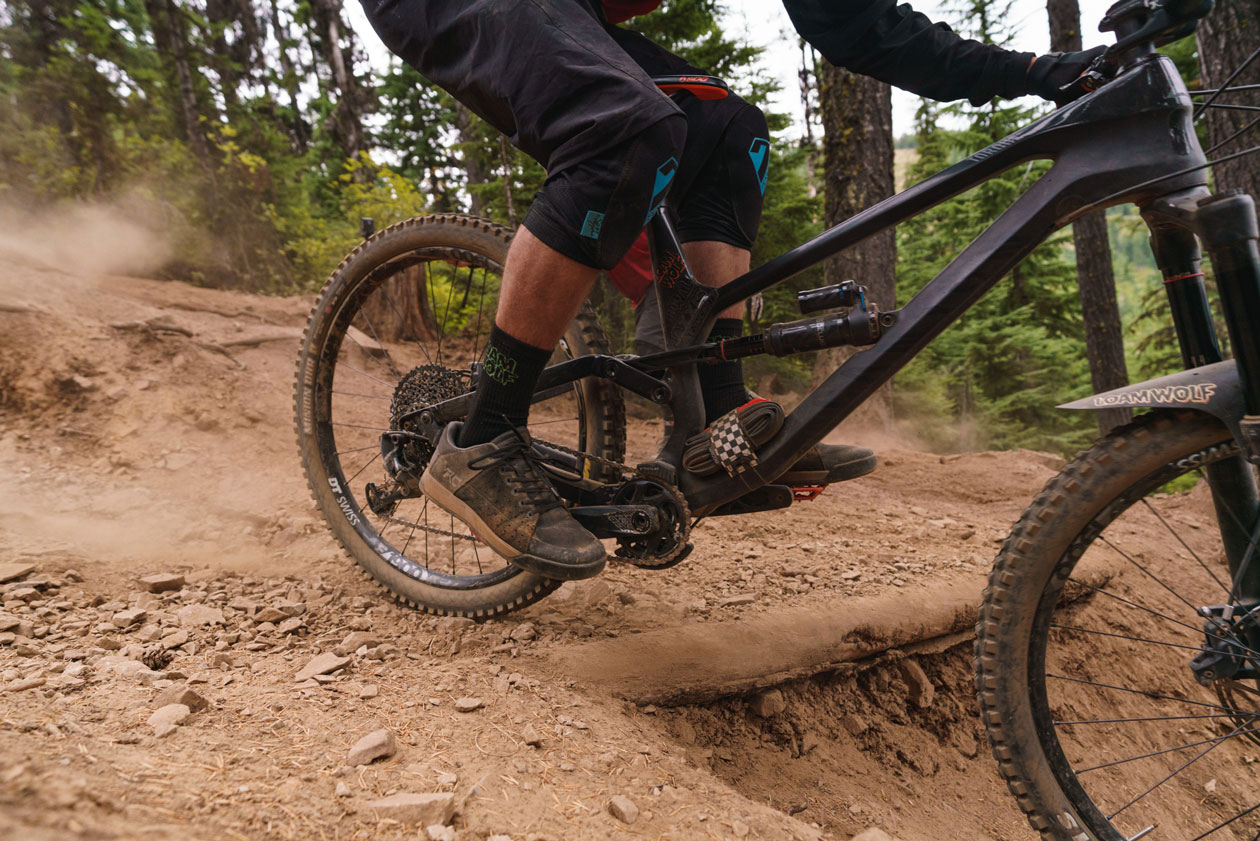 Bike Park Slayer - Canyon Torque CF Review | The Loam Wolf