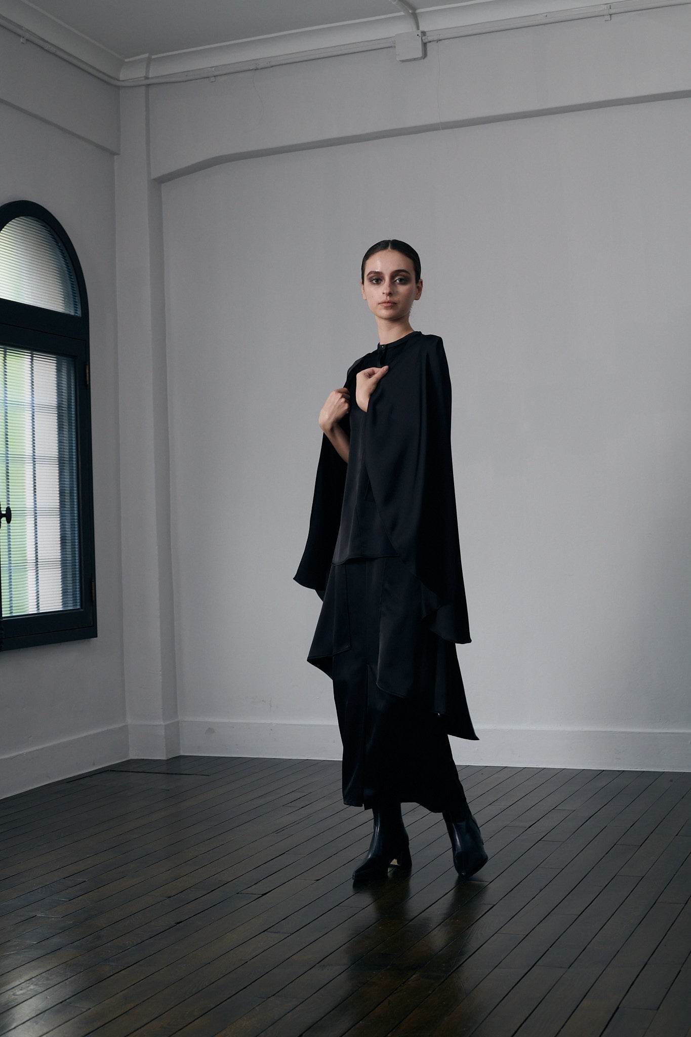 サテンドレープセットアップ | THEODORIC.dy公式通販 | セオドリックディ