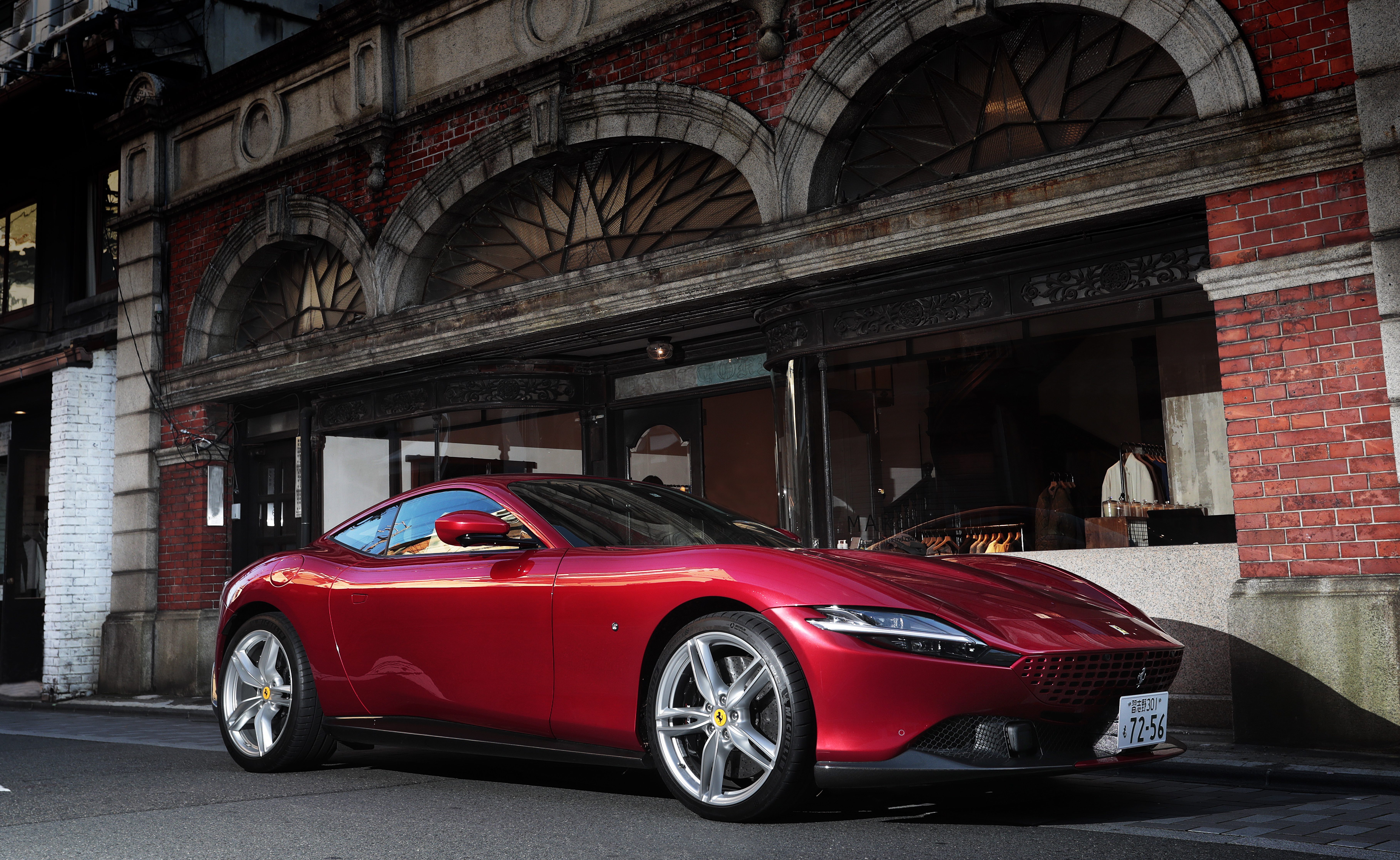 耽美派GTに酔いしれる“フェラーリ ローマ” | THE RAKE JAPAN | The